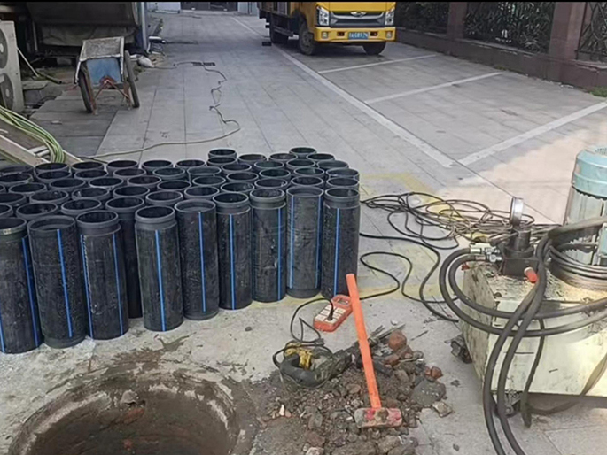 蓬莱镇PE置换管厂家 DN315置换管 非开挖管短管置换